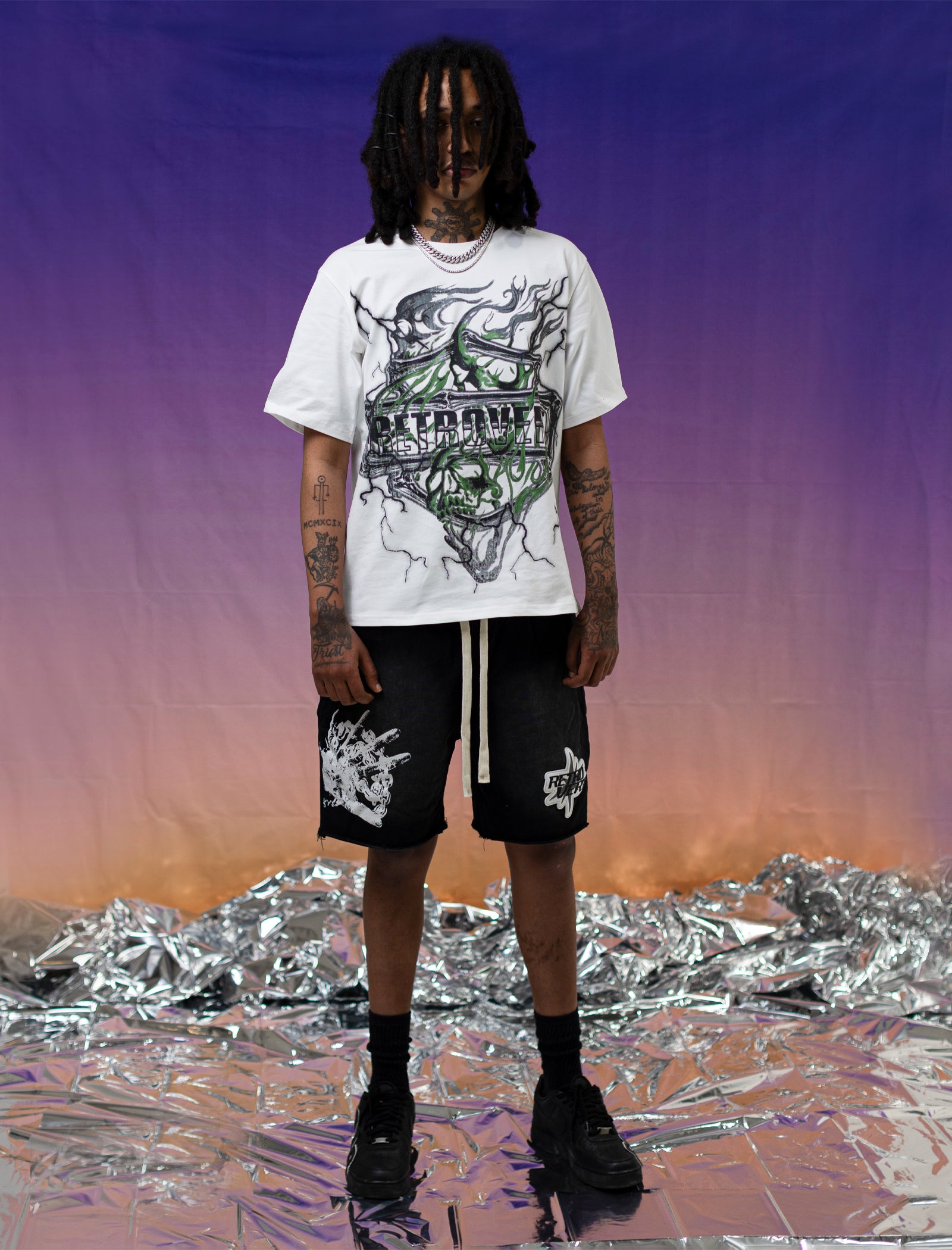 Spiked Hands Shorts Black