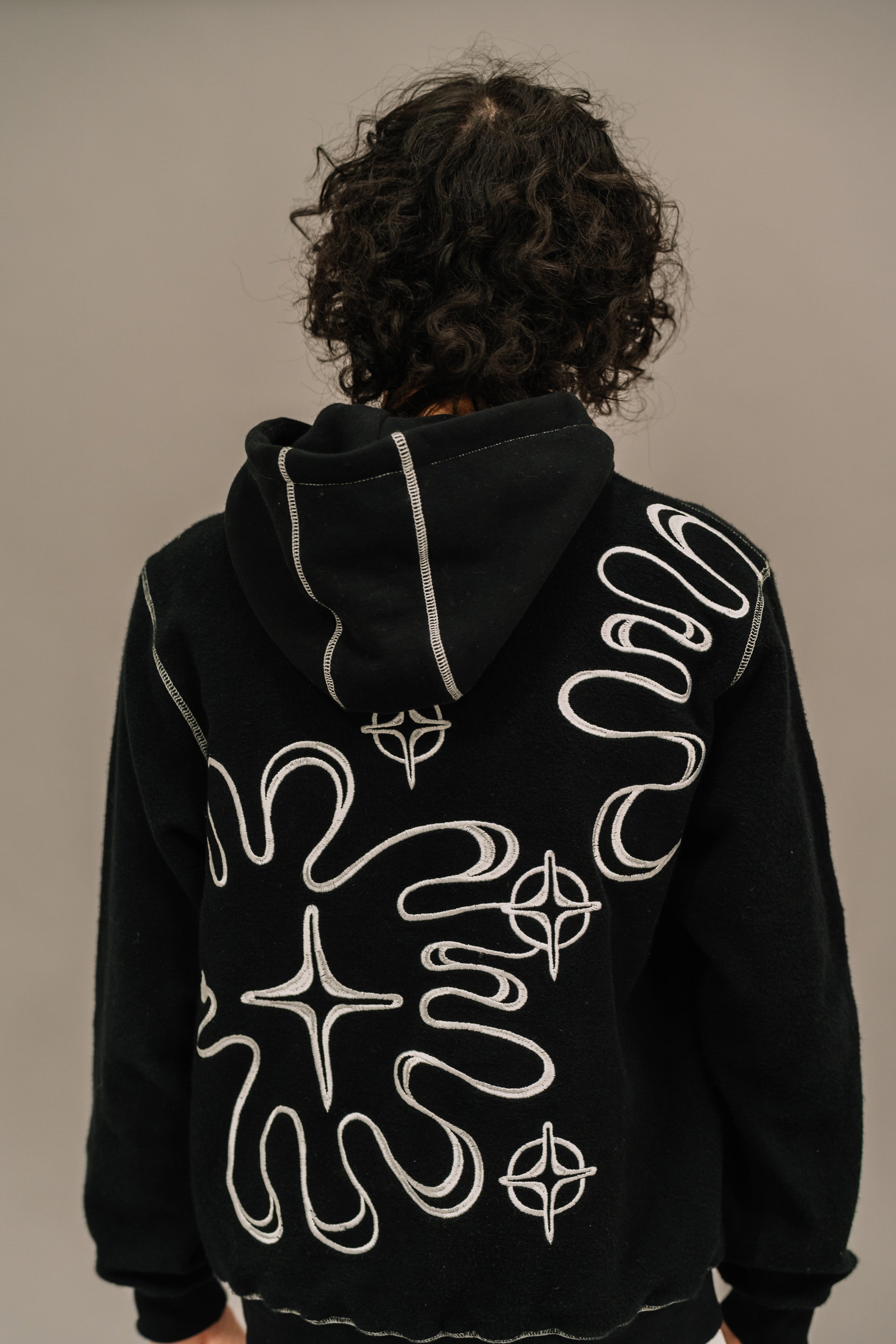 Rebirth inverse Hoodie - Black