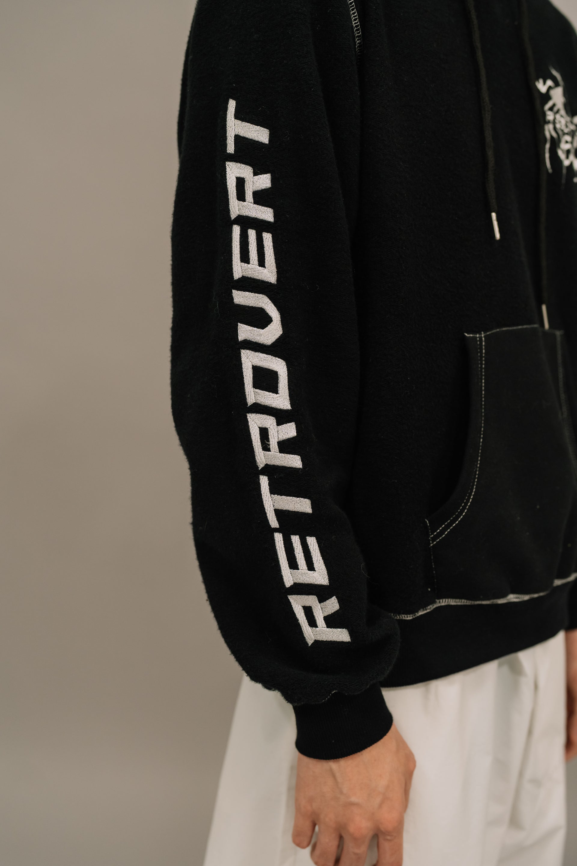 Rebirth inverse Hoodie - Black