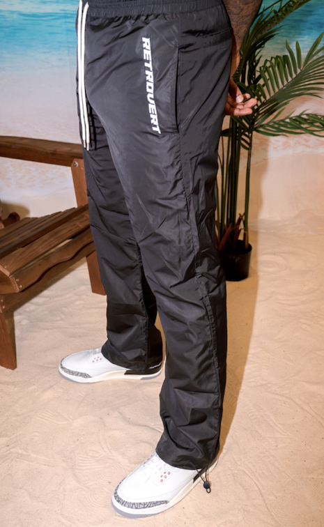 Windbreaker Cargo Pants - Black
