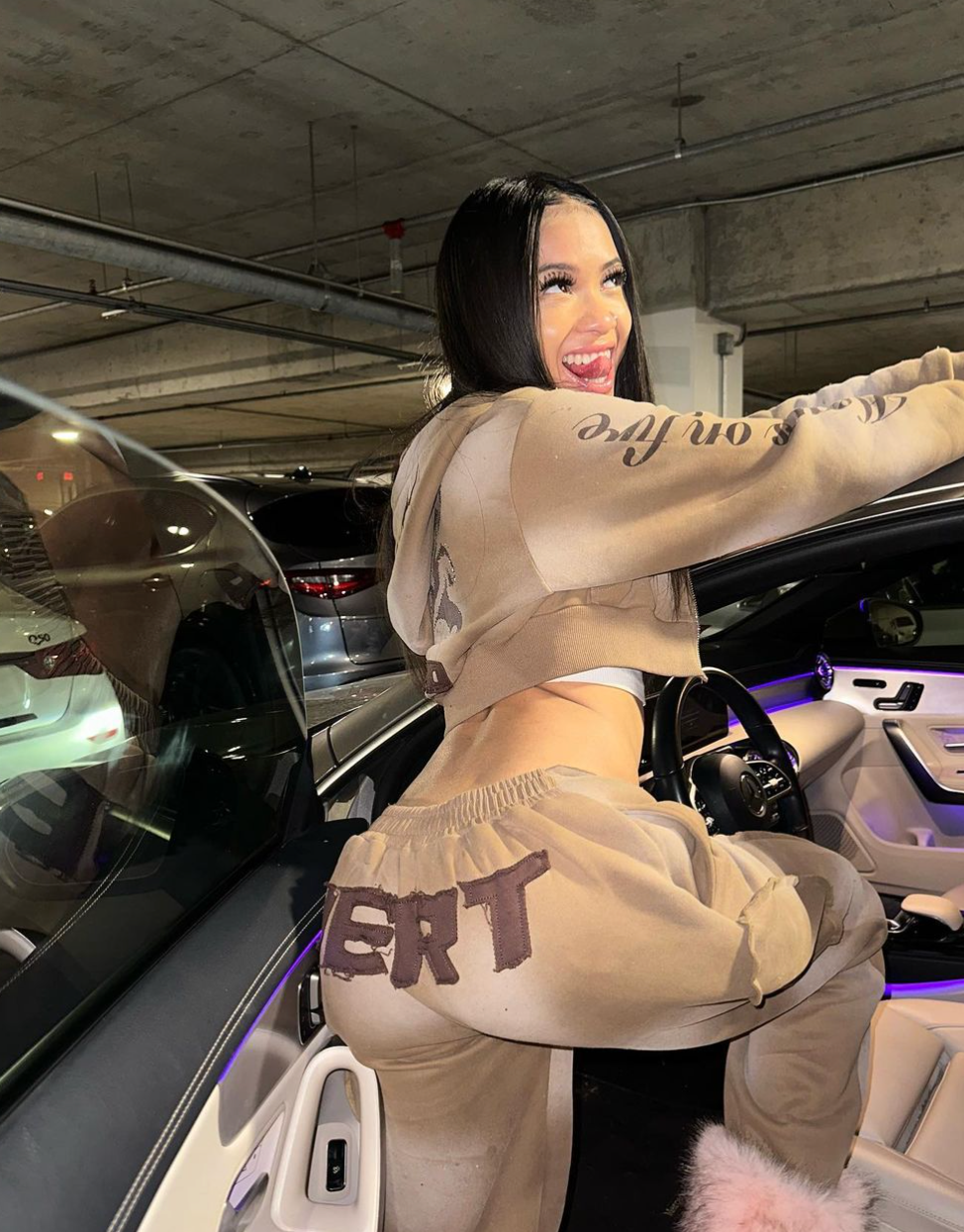 VERT DISTRESSED SAND PANTS